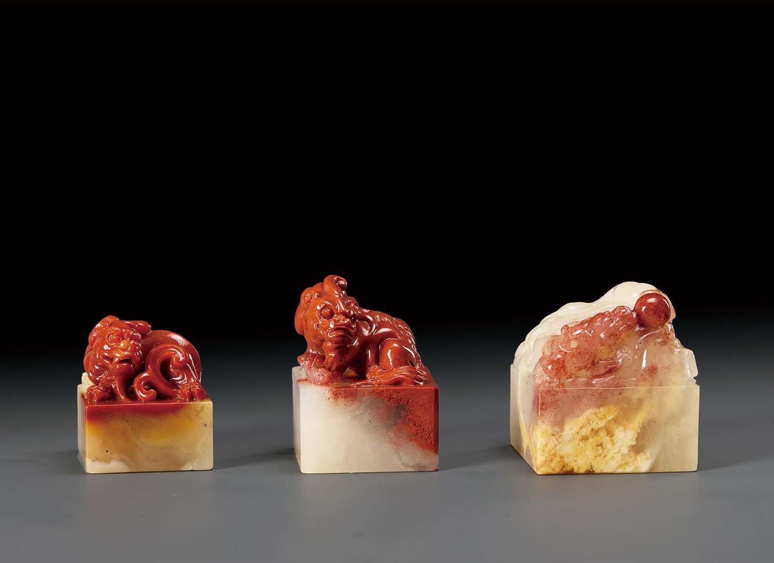 龙戏珠方章                  瑞兽方章                  螭虎方章